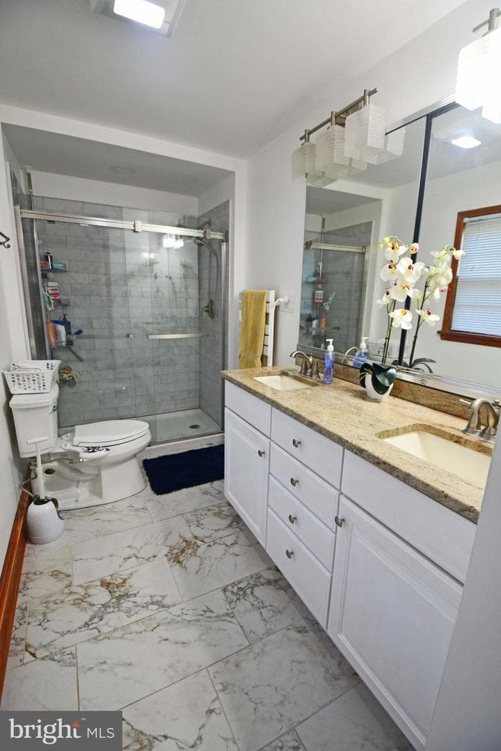 272 Hilltop Road photo 11