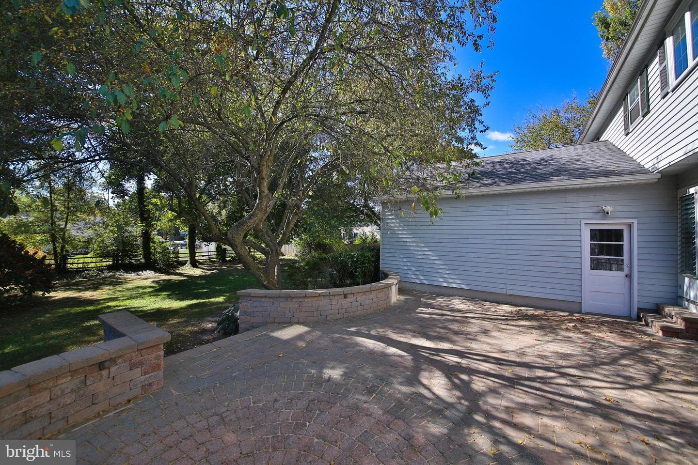 977 Baron Drive photo 32