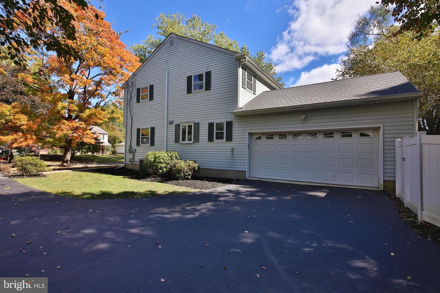 977 Baron Drive photo 4