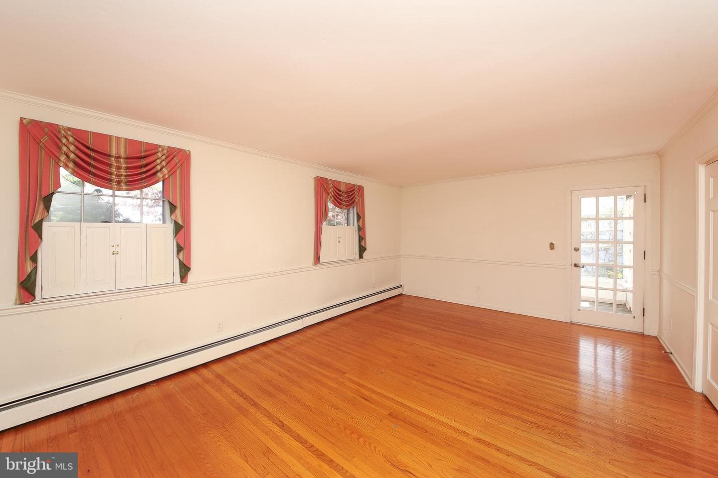 977 Baron Drive photo 5