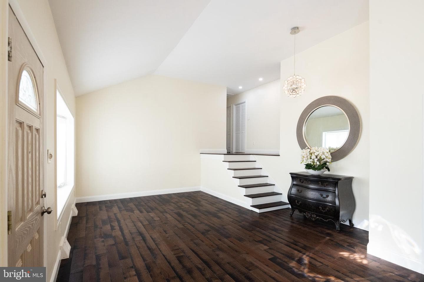 799 Meadowood Lane photo 7