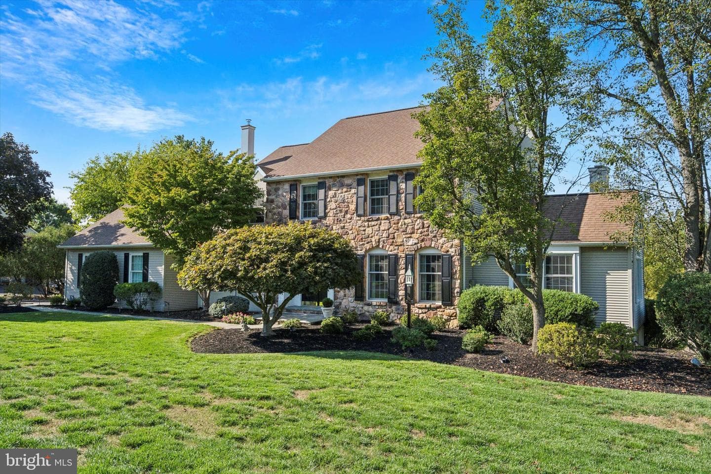 112 Brookside Drive photo 2