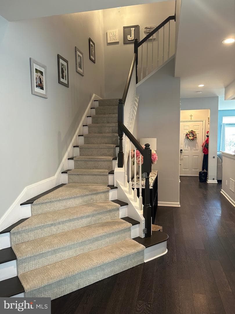 49 Williams Drive photo 2