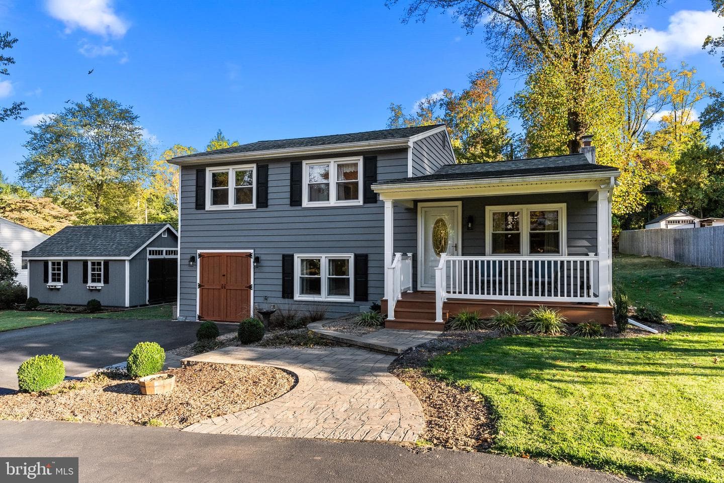 2615 Brownsville Road photo 2