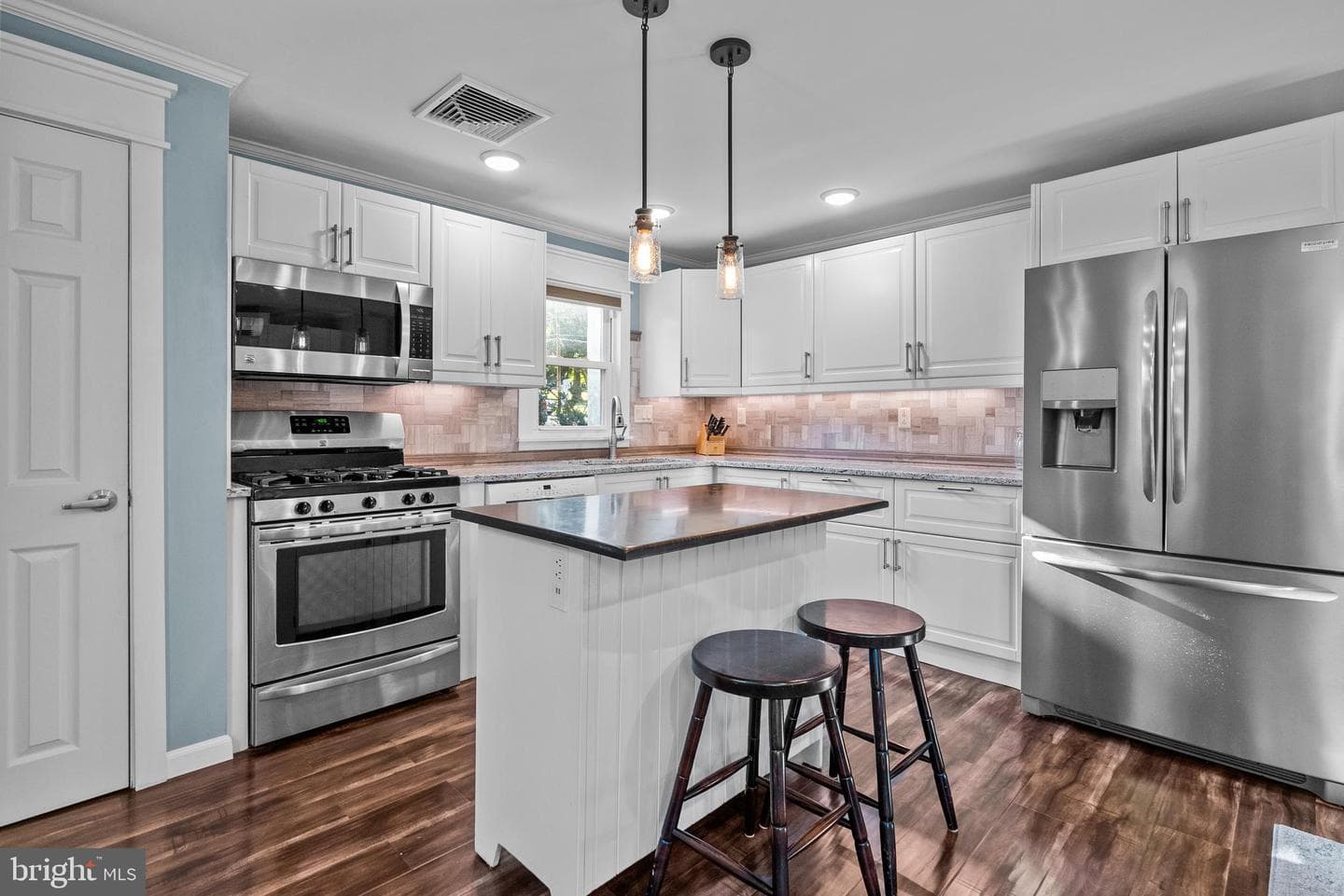 2615 Brownsville Road photo 8