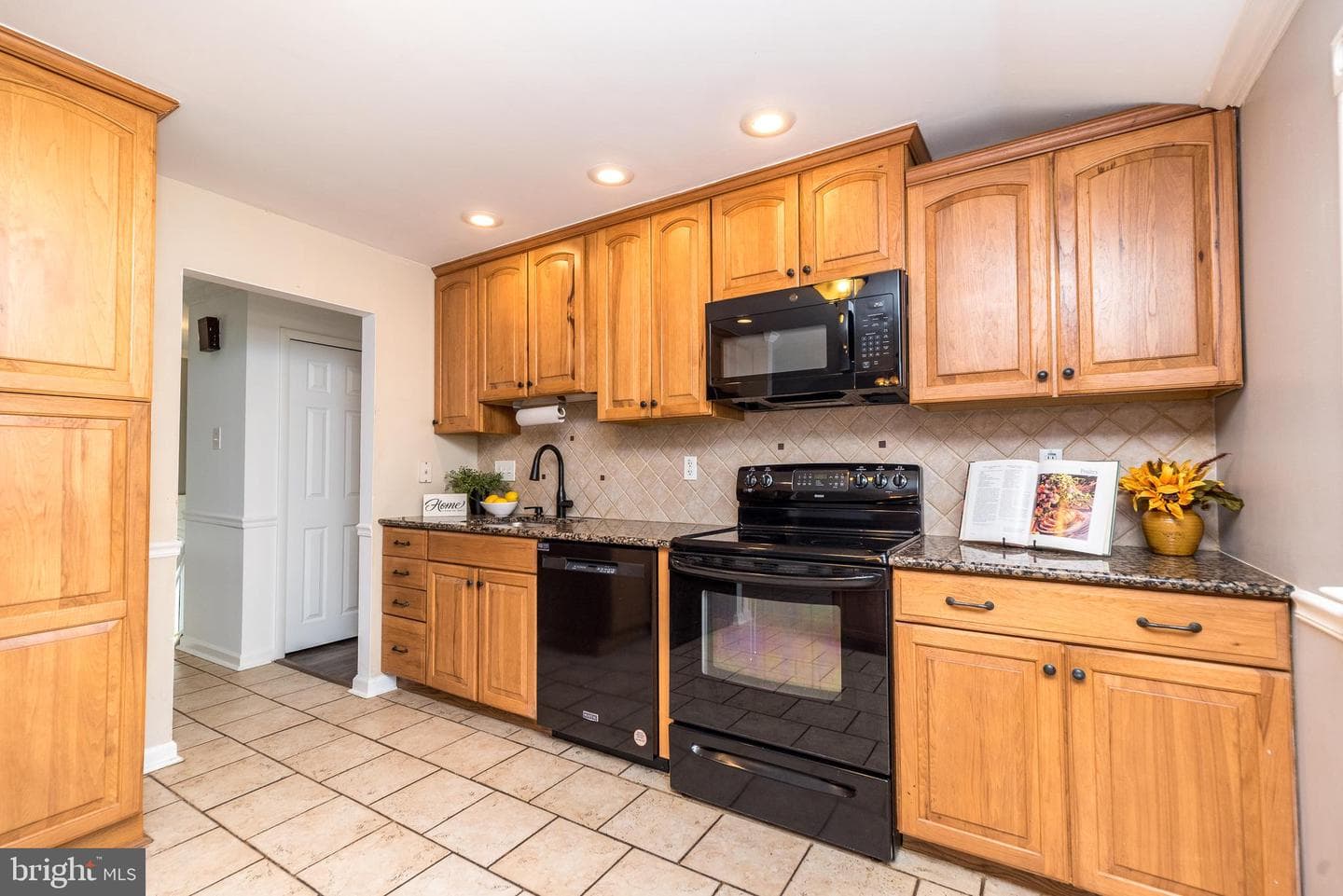 31 N Traymore Avenue photo 15