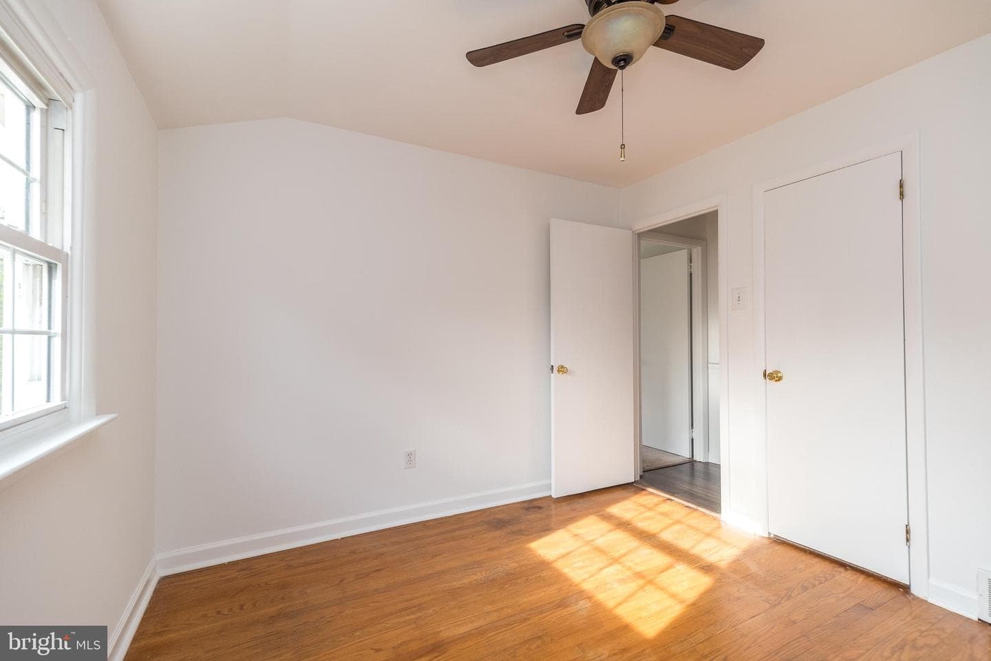 31 N Traymore Avenue photo 18