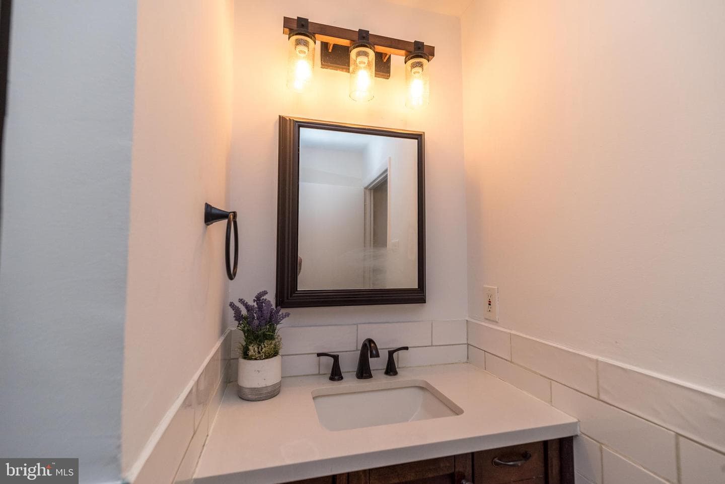 31 N Traymore Avenue photo 22