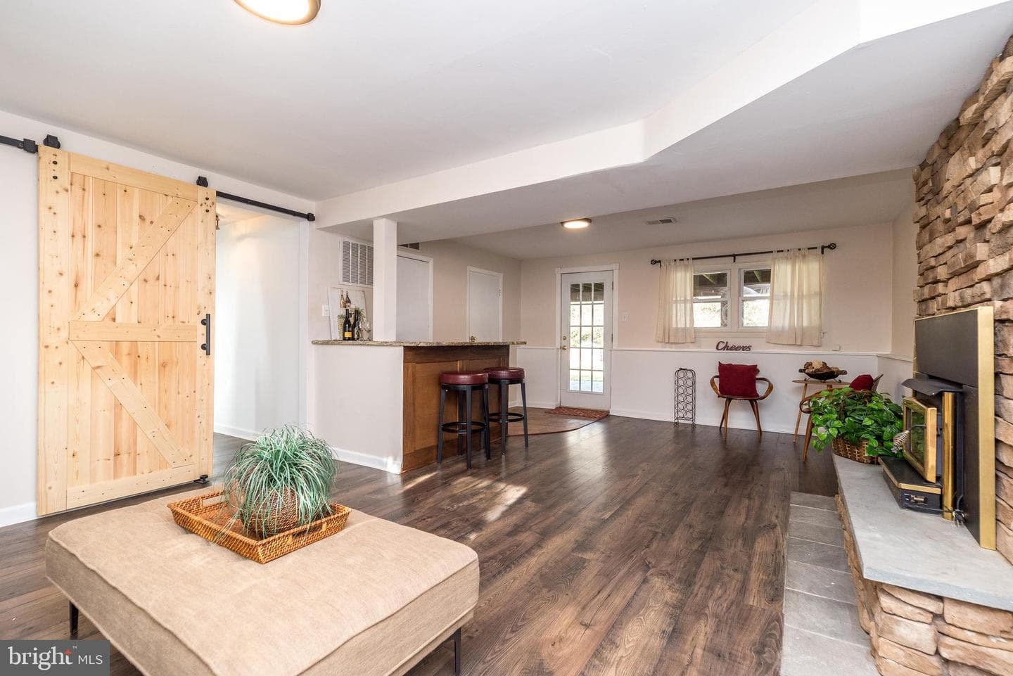 31 N Traymore Avenue photo 32