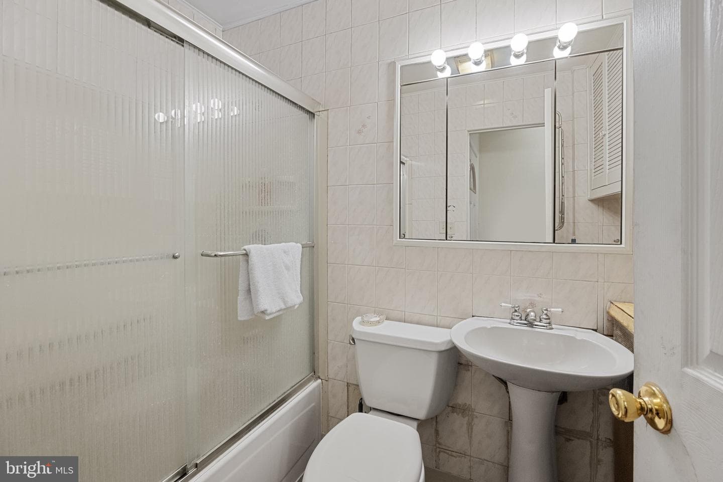 43 Russett Lane photo 4