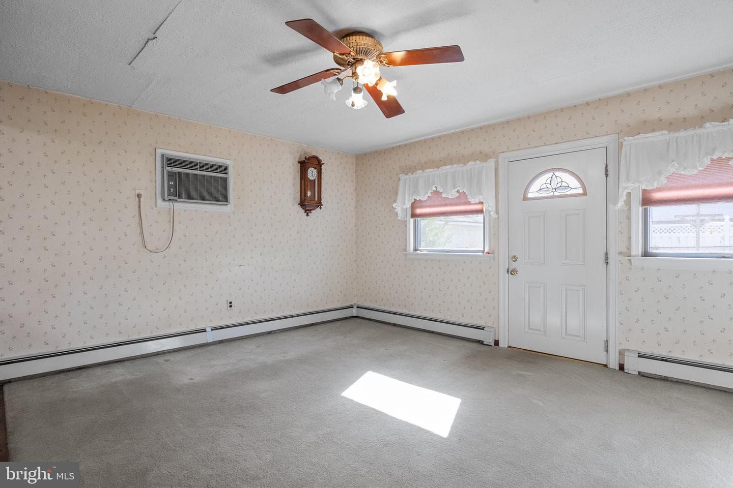 43 Russett Lane photo 6