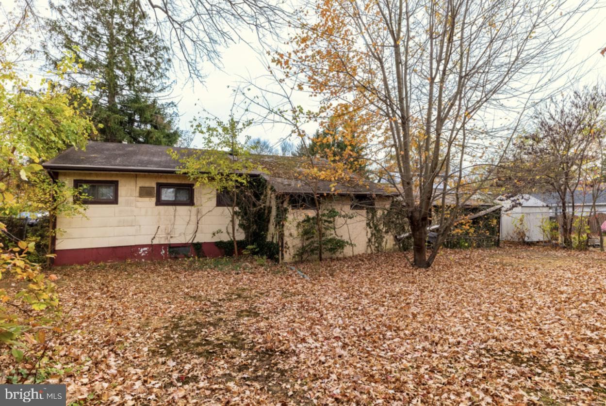 535 Princess Avenue photo 4
