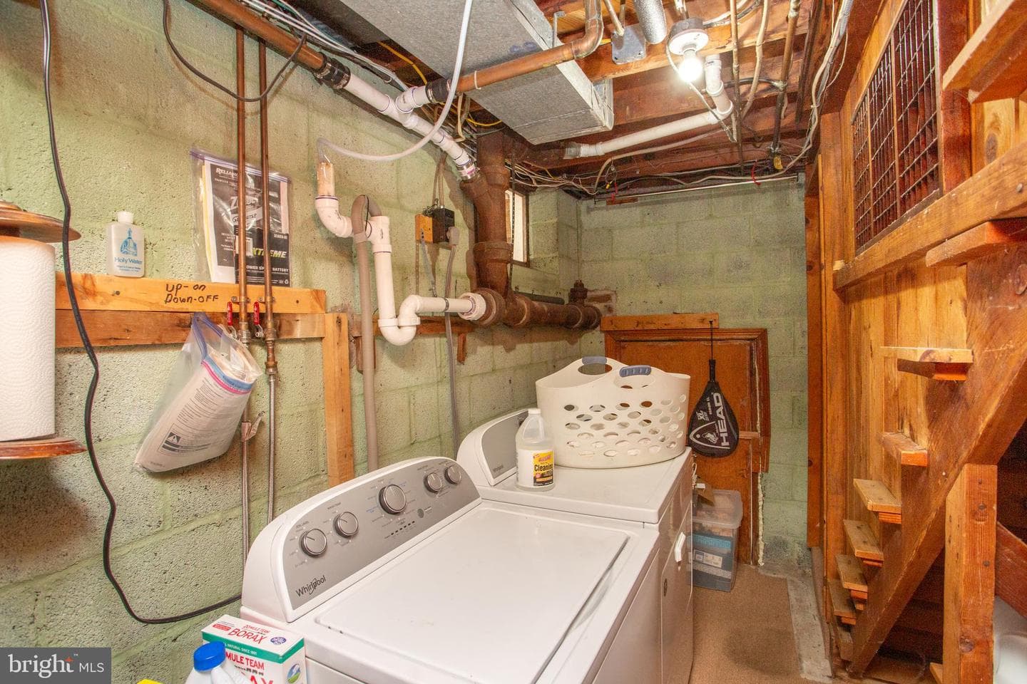 77 Davis Road photo 21