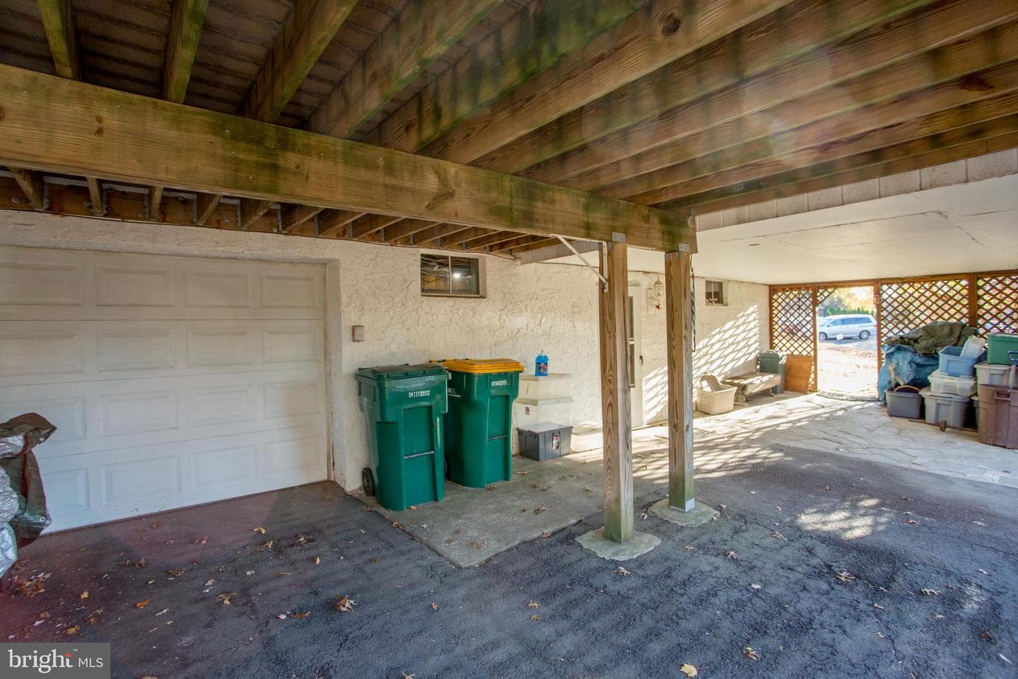 77 Davis Road photo 25