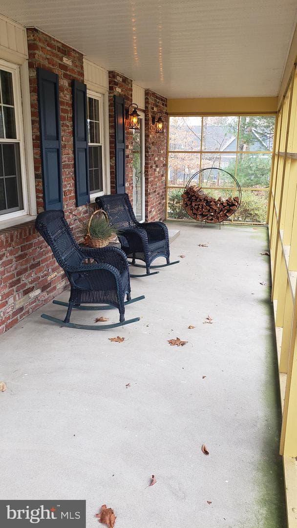 81 Sandywood Drive photo 3