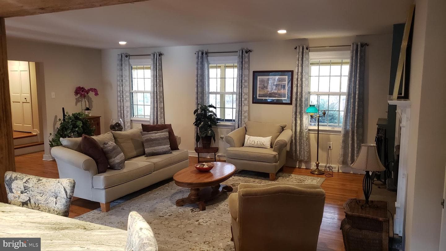 81 Sandywood Drive photo 8