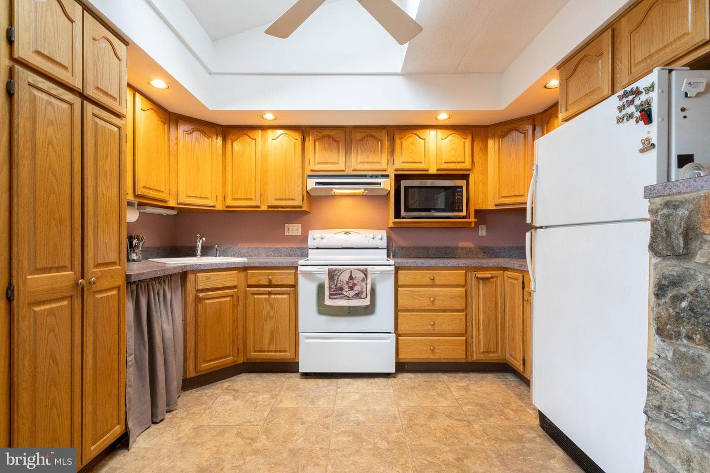 289 Pinewood Drive #E photo 5