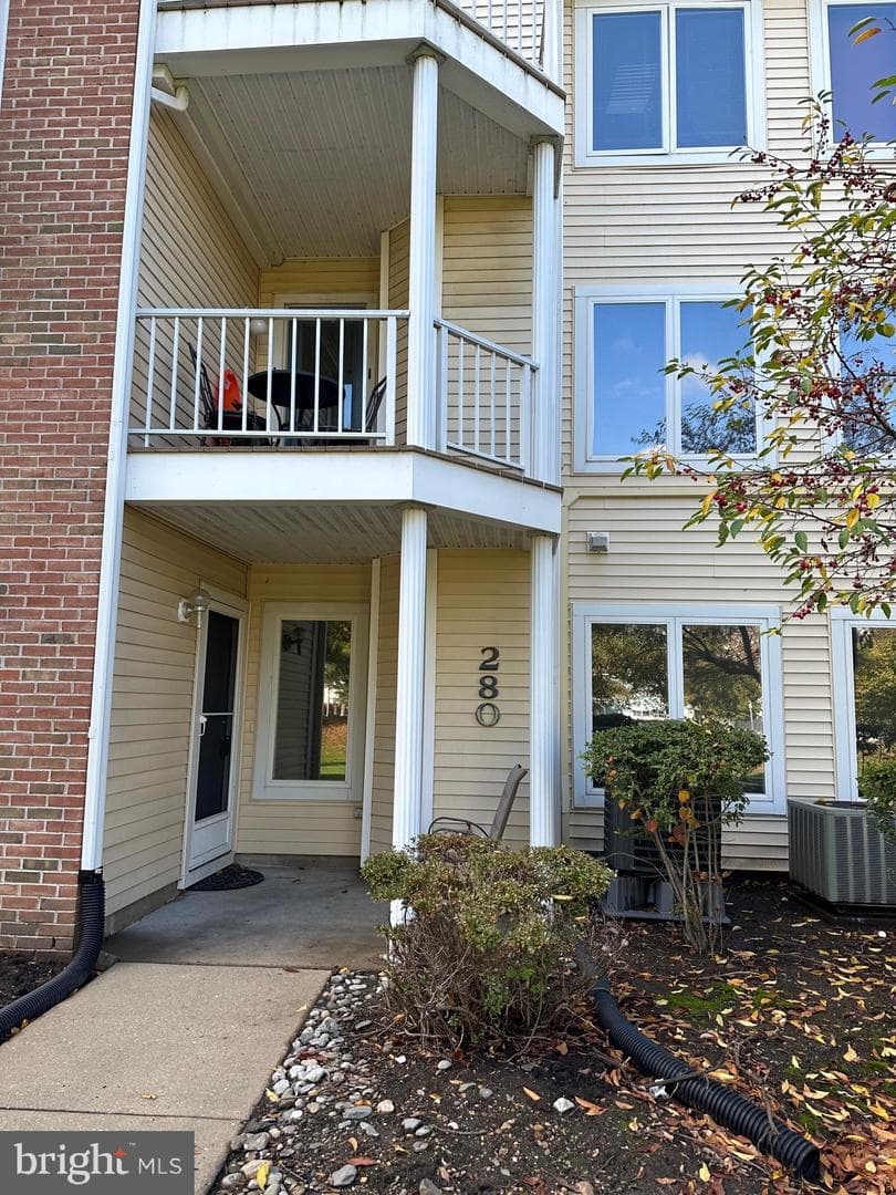 280 Juanita Court photo 1