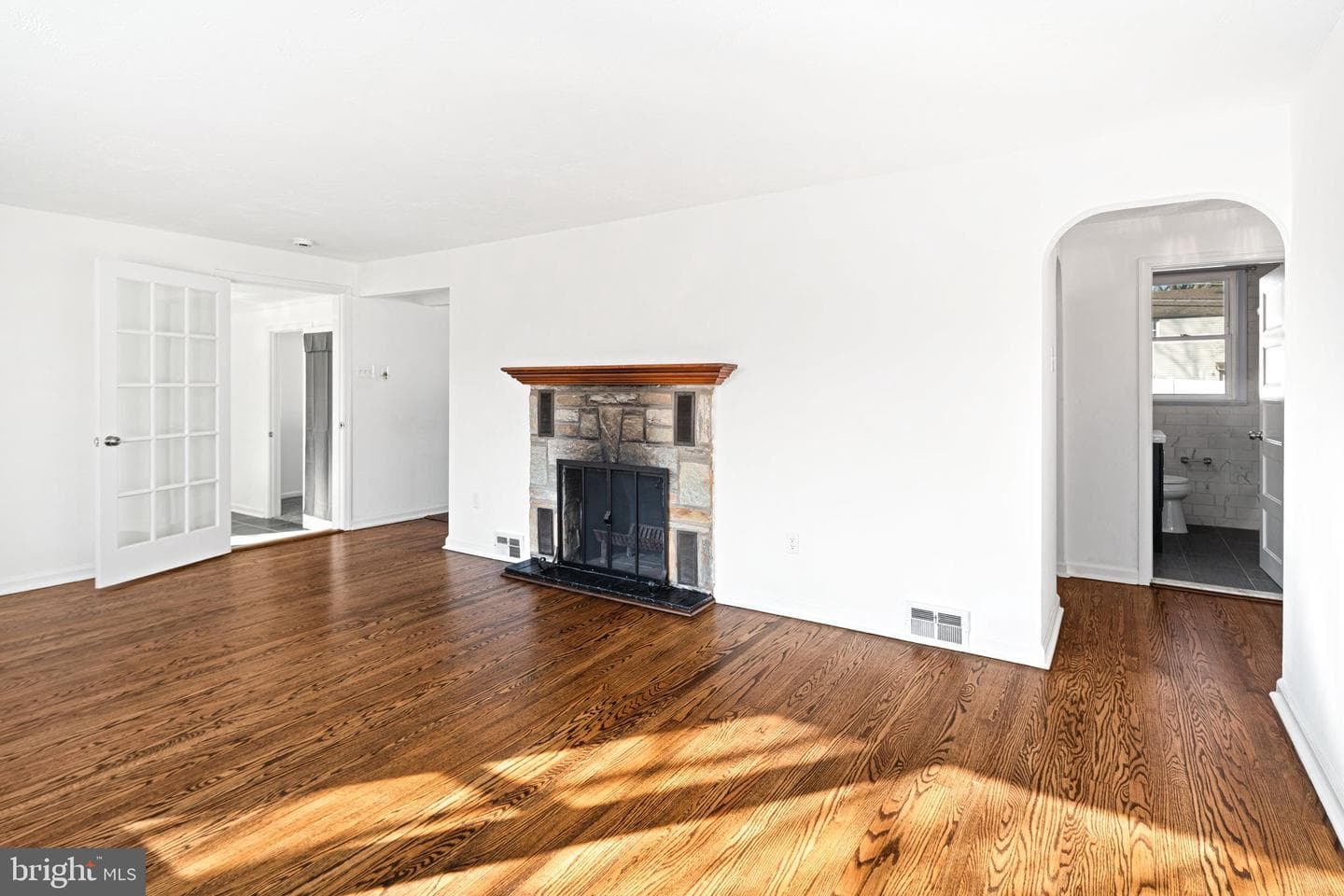 32 N Midway Avenue photo 10