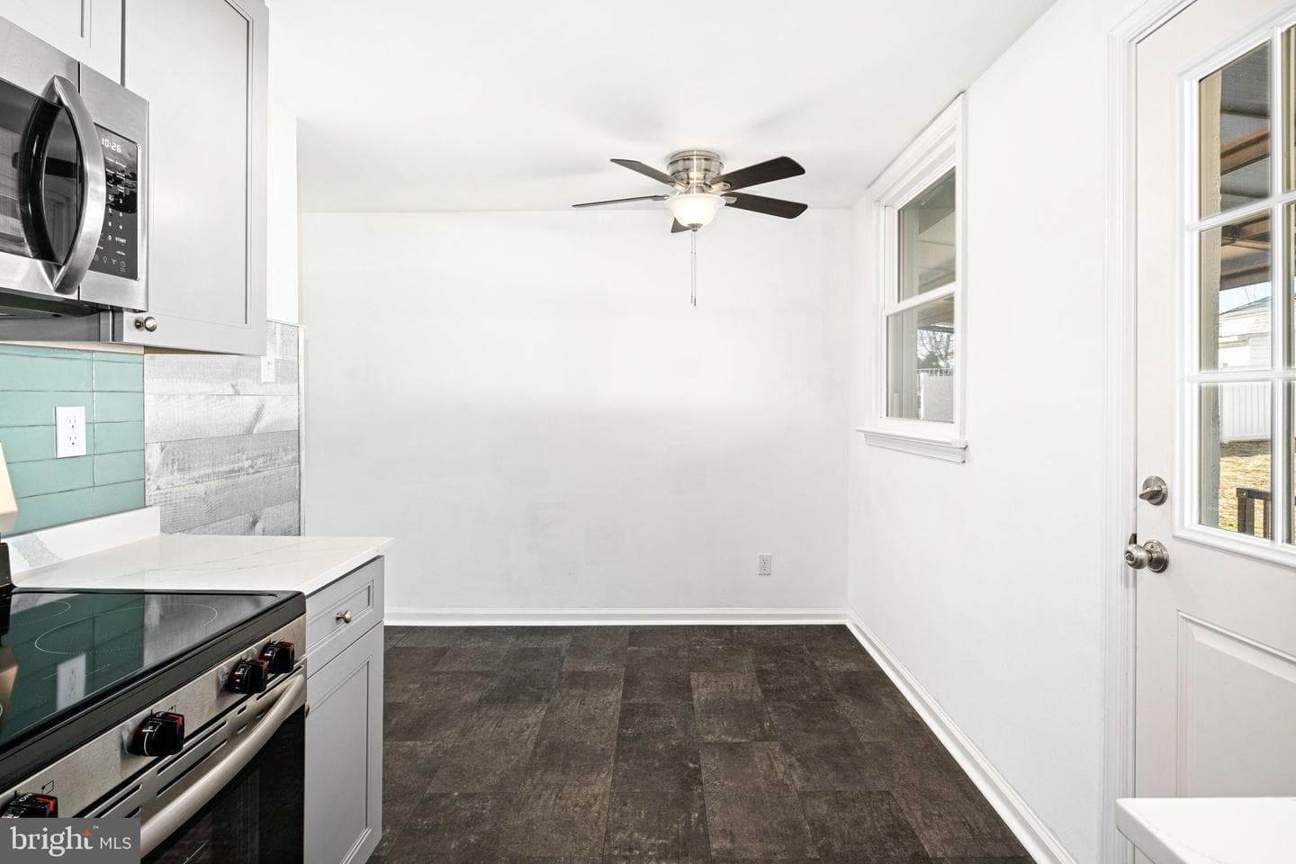 32 N Midway Avenue photo 14