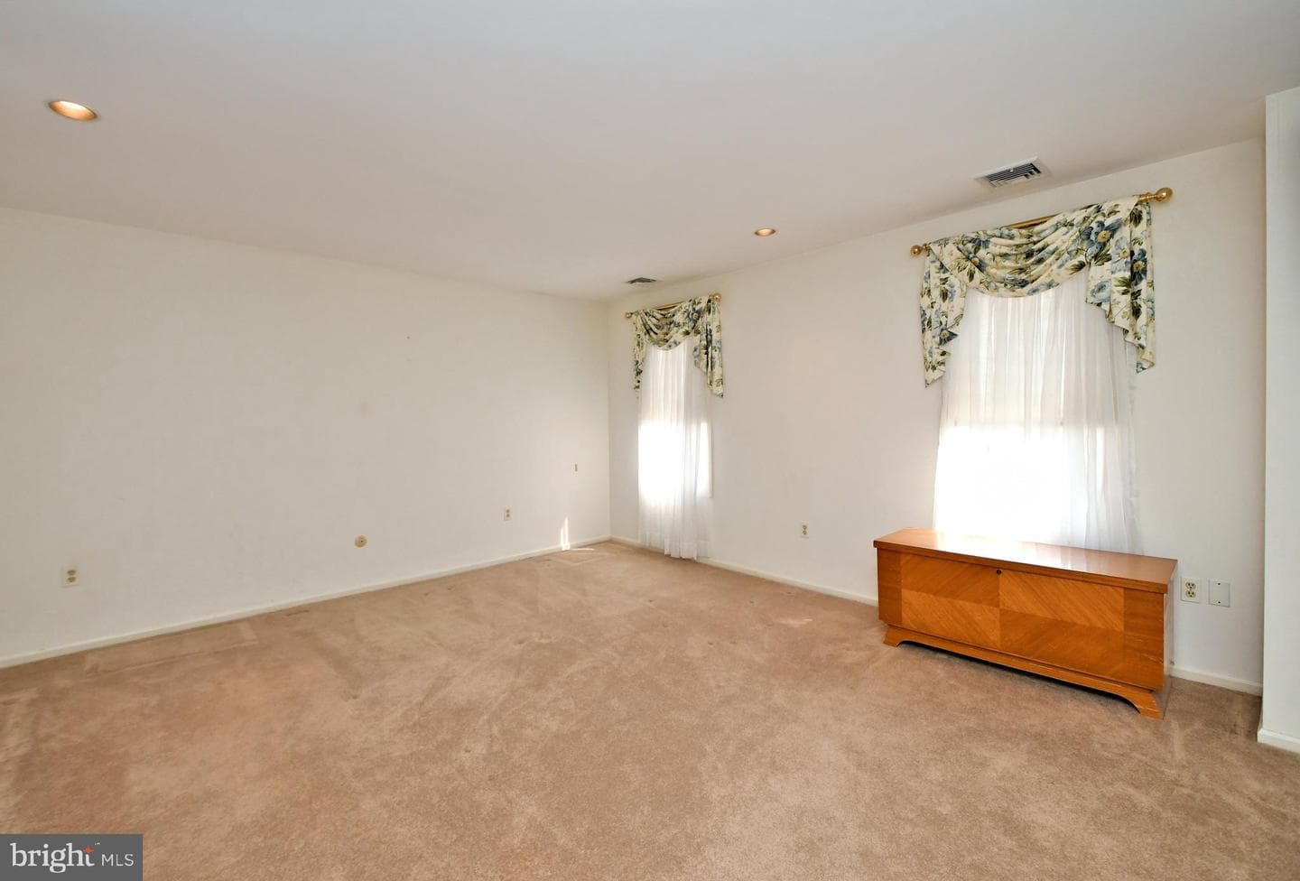 79 Sutphin Pines photo 23