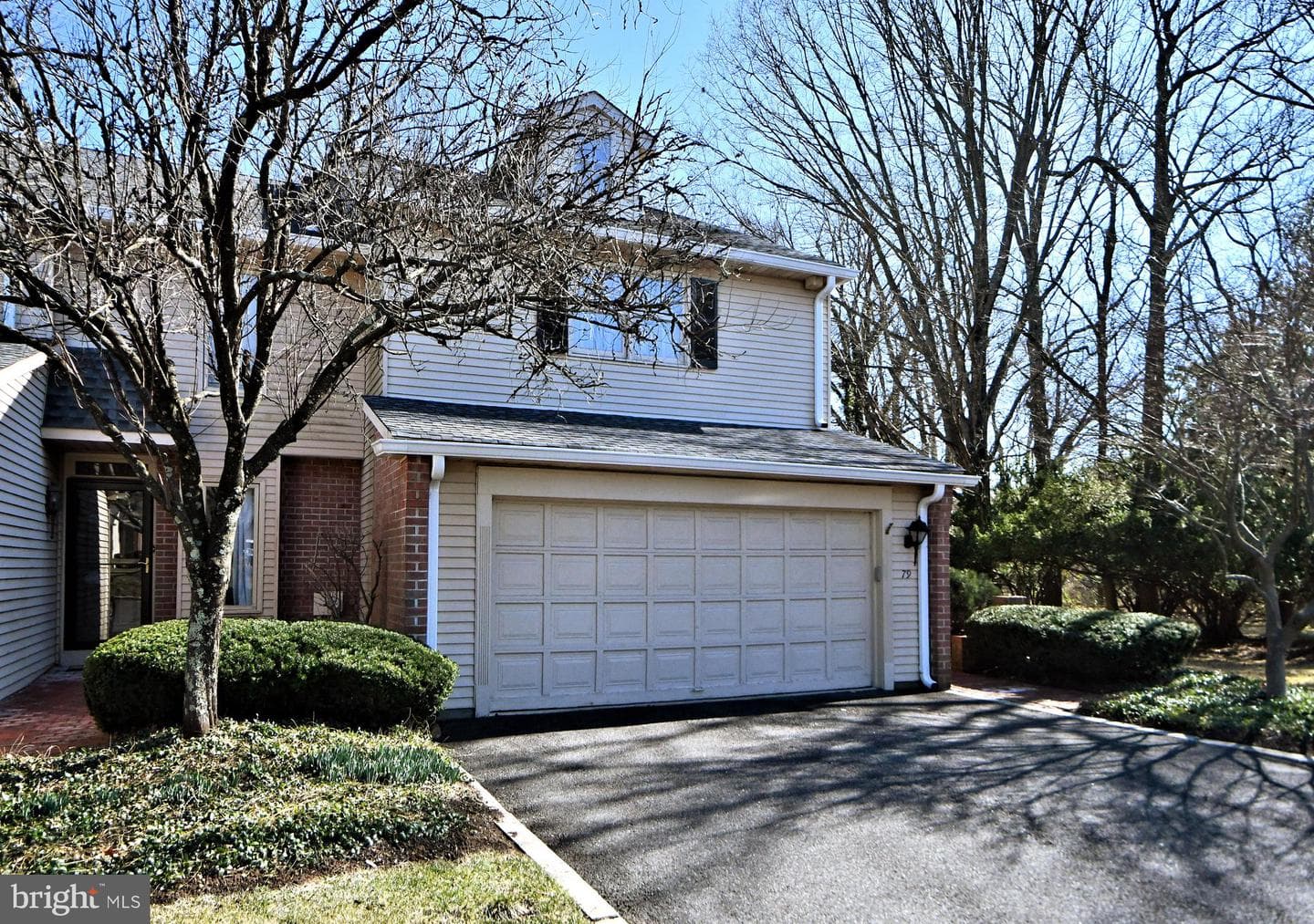 79 Sutphin Pines photo 3