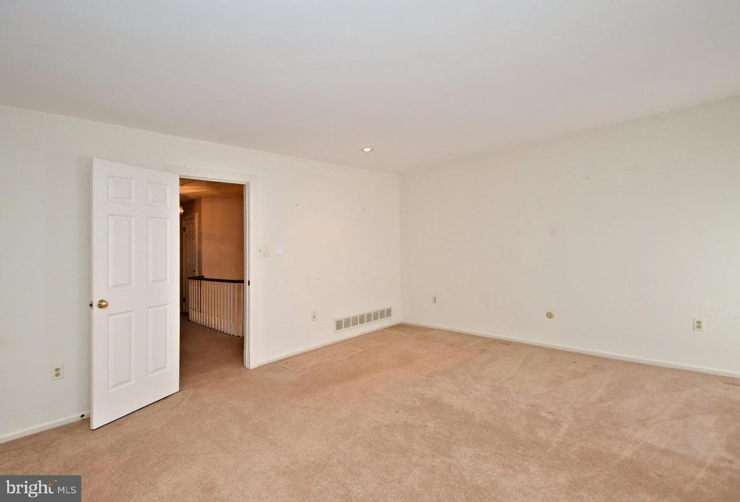 79 Sutphin Pines photo 34