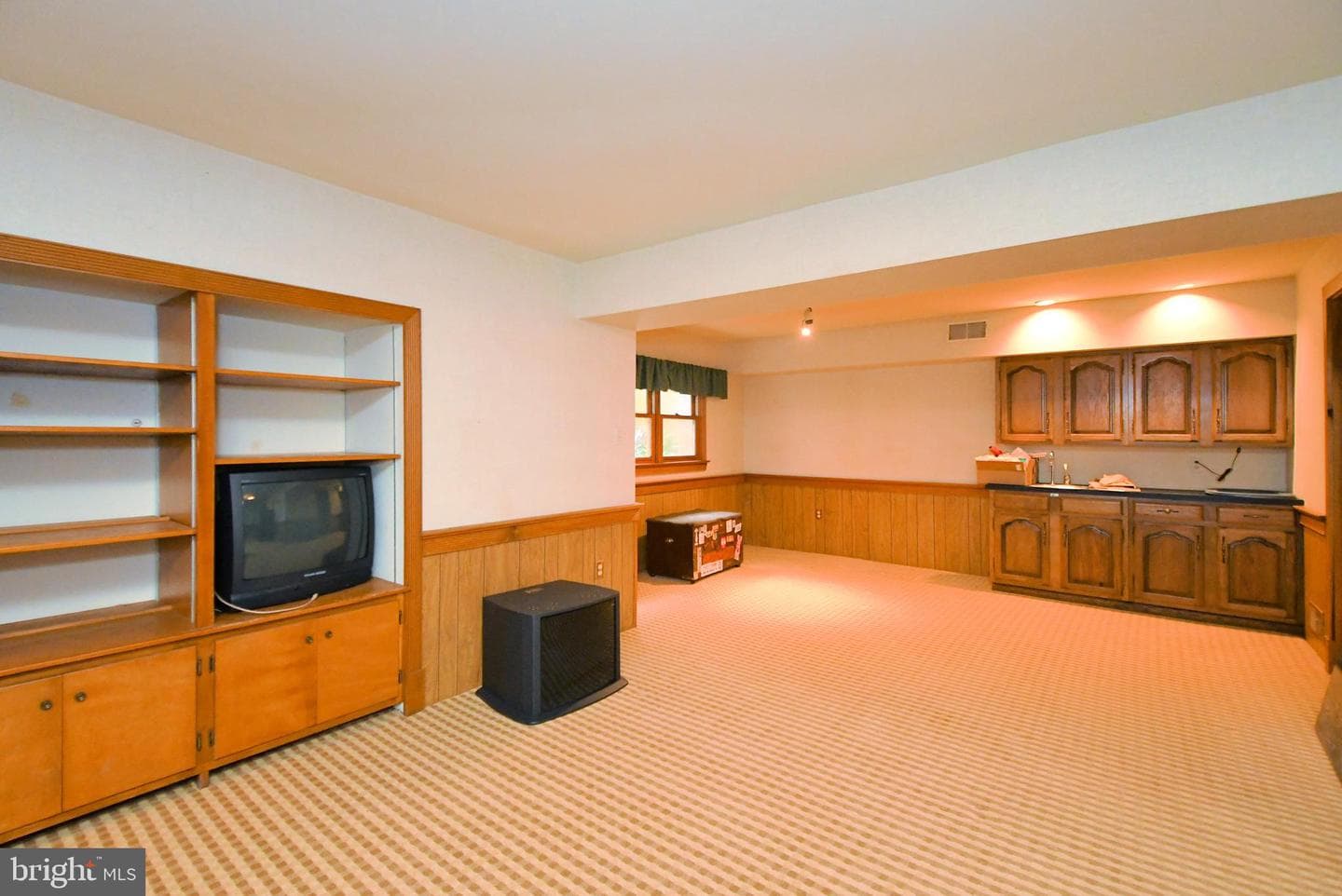 79 Sutphin Pines photo 36
