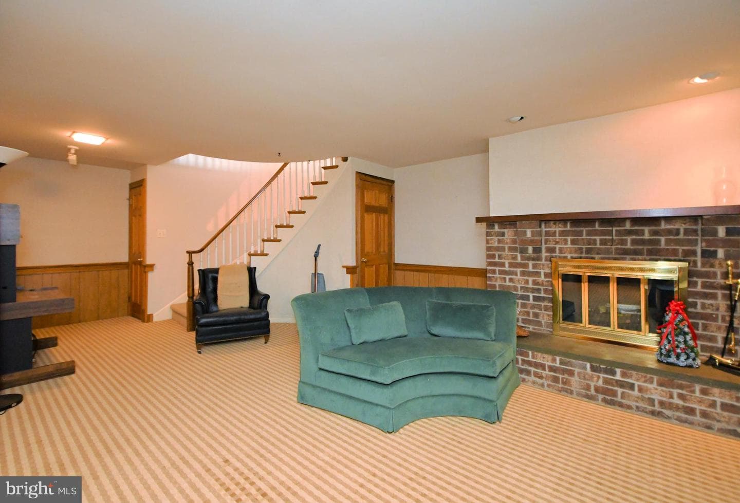 79 Sutphin Pines photo 37