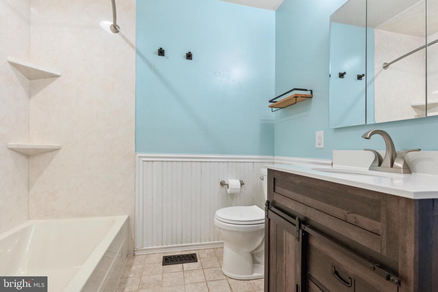 827 Purple Martin Court #225 photo 12