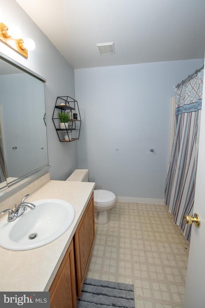 805 Mews Drive #805 photo 20