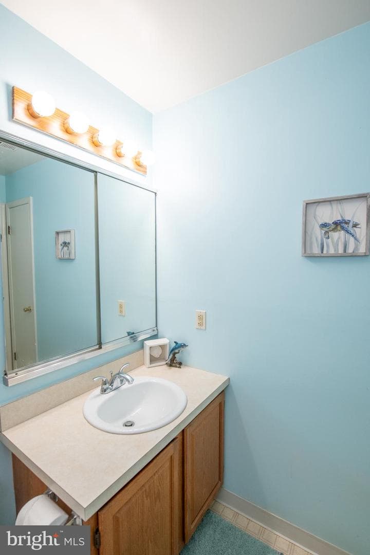 805 Mews Drive #805 photo 31