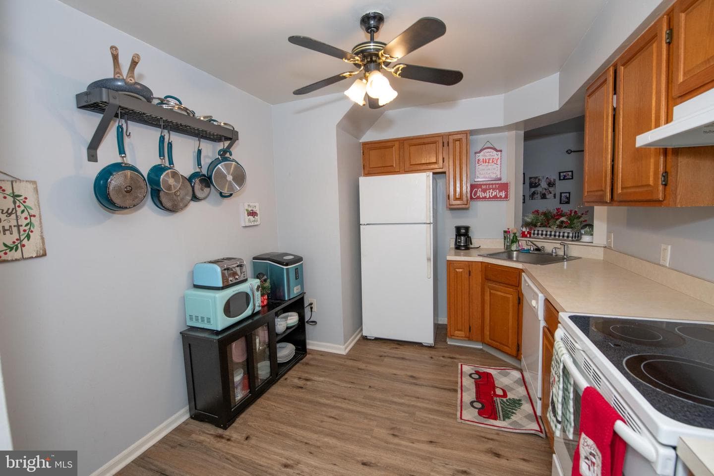 805 Mews Drive #805 photo 8