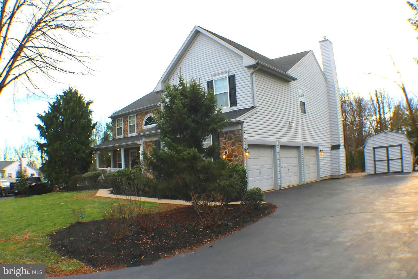 506 Daltry Court photo 27