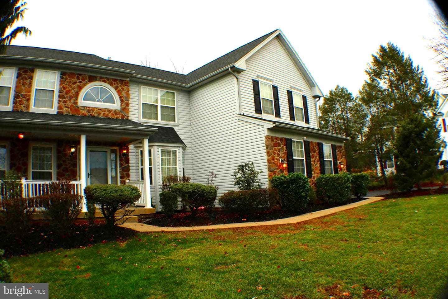 506 Daltry Court photo 34