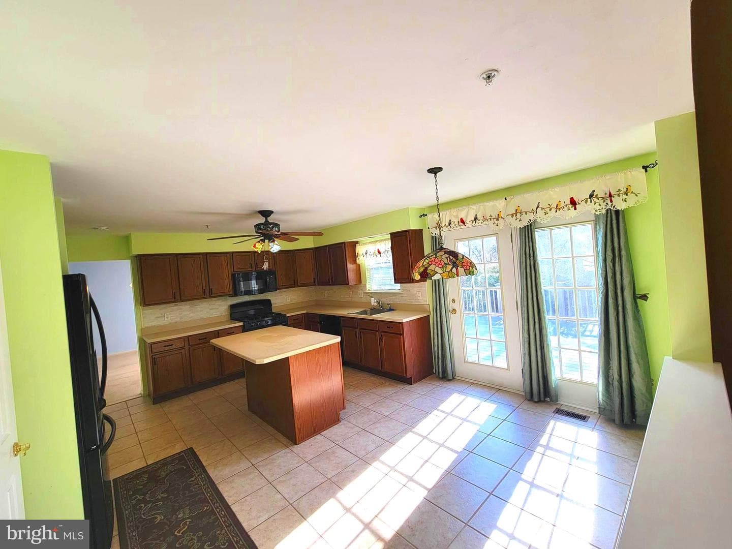 506 Daltry Court photo 4