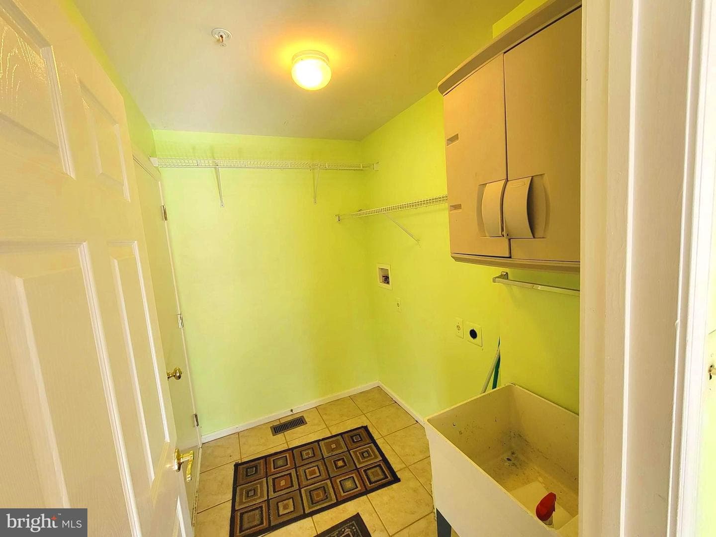 506 Daltry Court photo 7