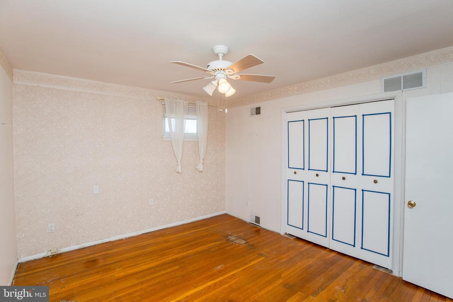 1096 Anthony Wayne Drive photo 18