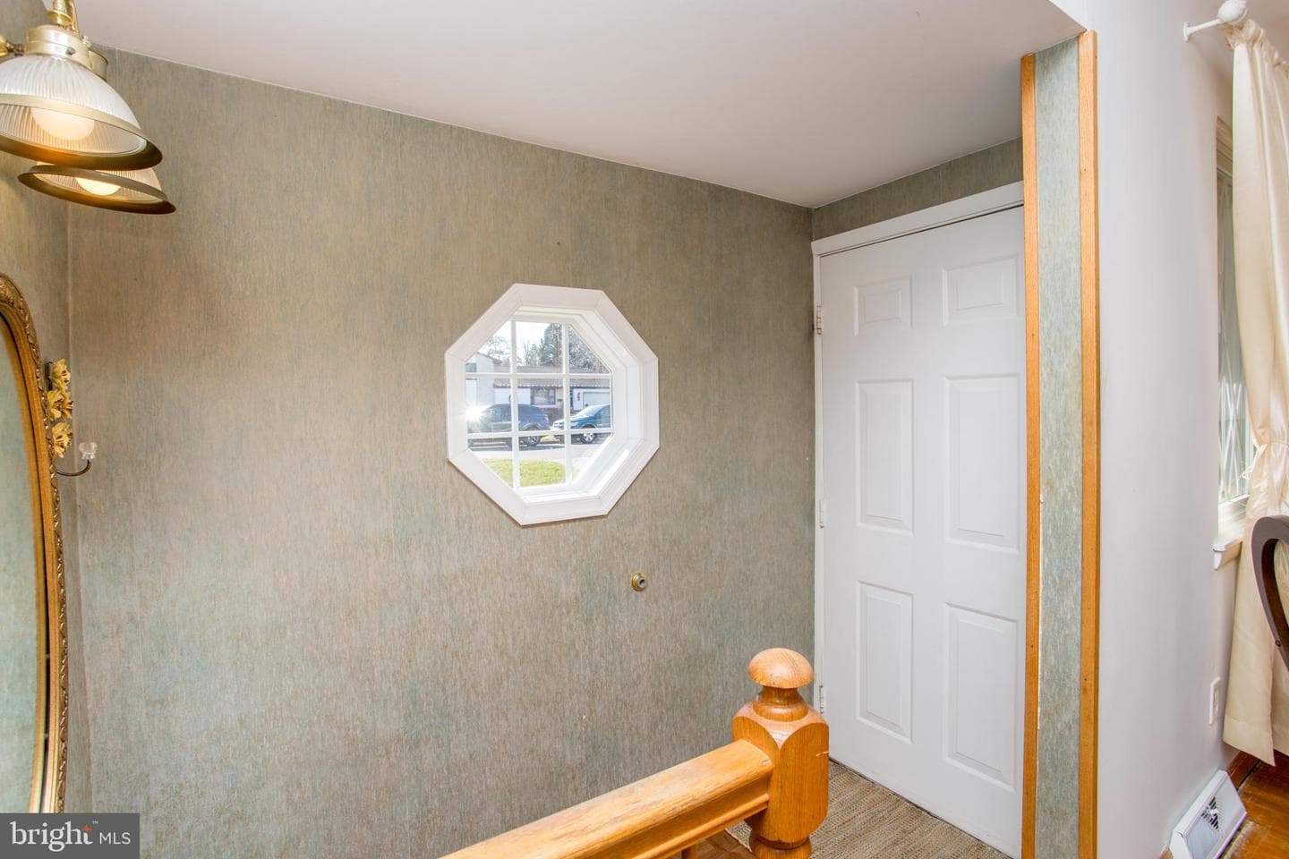 1096 Anthony Wayne Drive photo 5