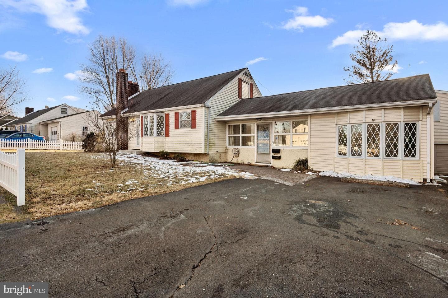 20 W Myrtle Avenue photo 3