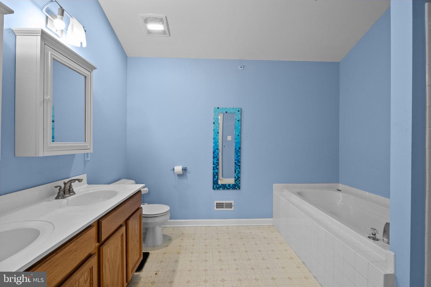 4635 Old Oak Road photo 23