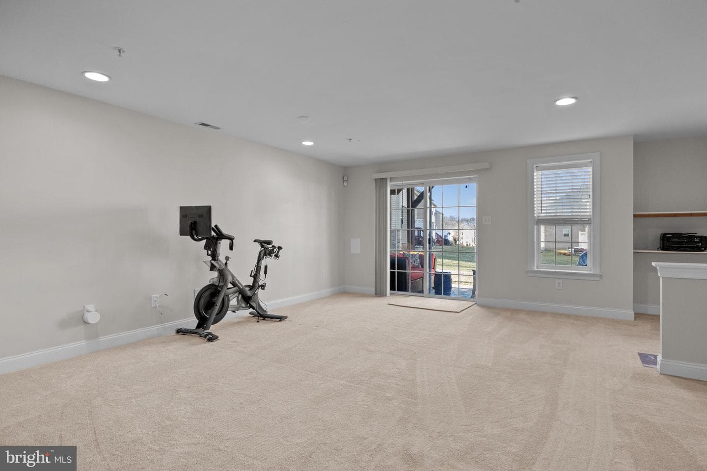 2416 Heritage Center Drive photo 34