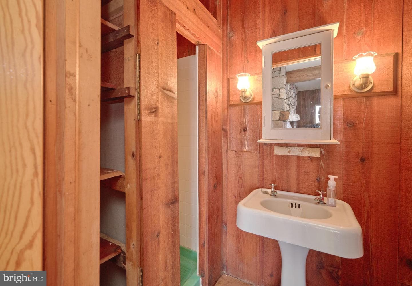 6683 Chapel Road photo 20