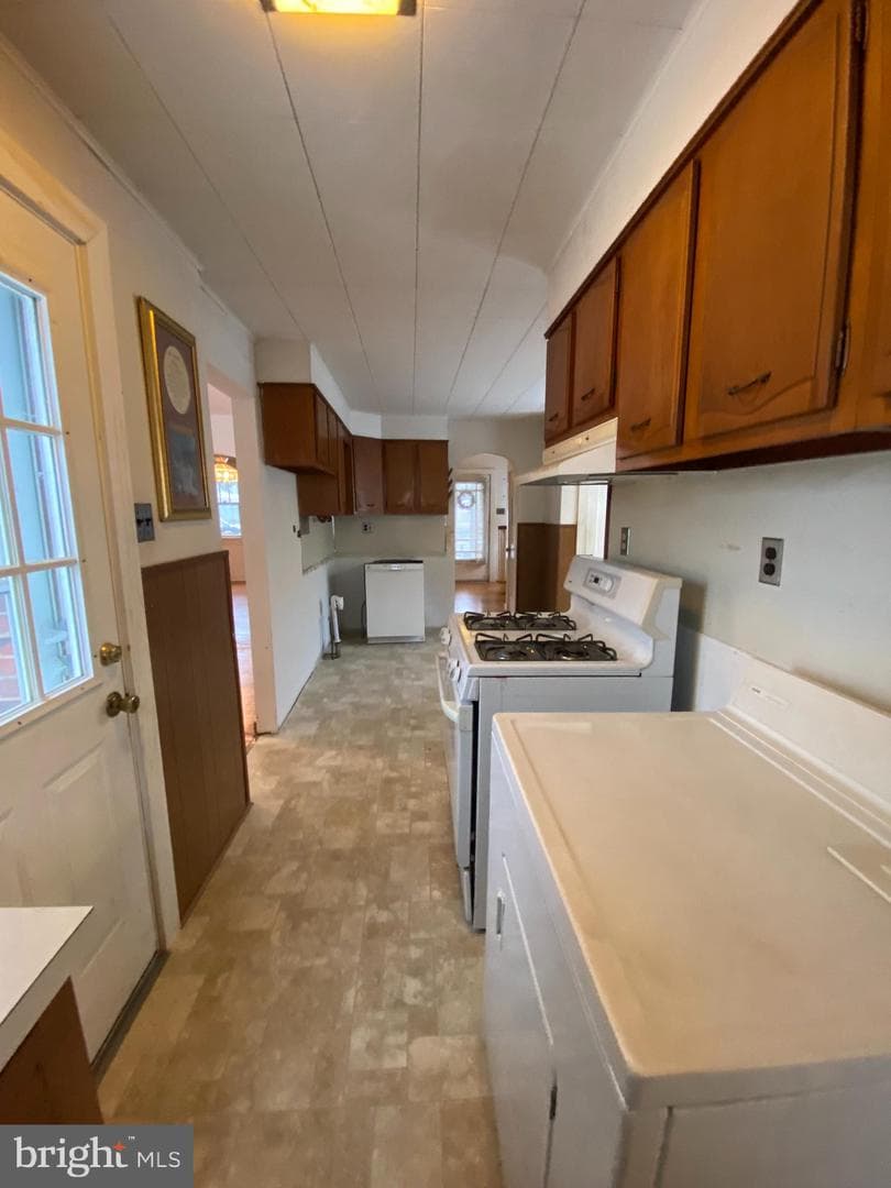 202 Catherine Street photo 17