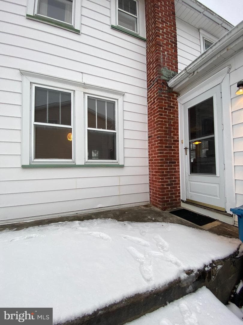 202 Catherine Street photo 5
