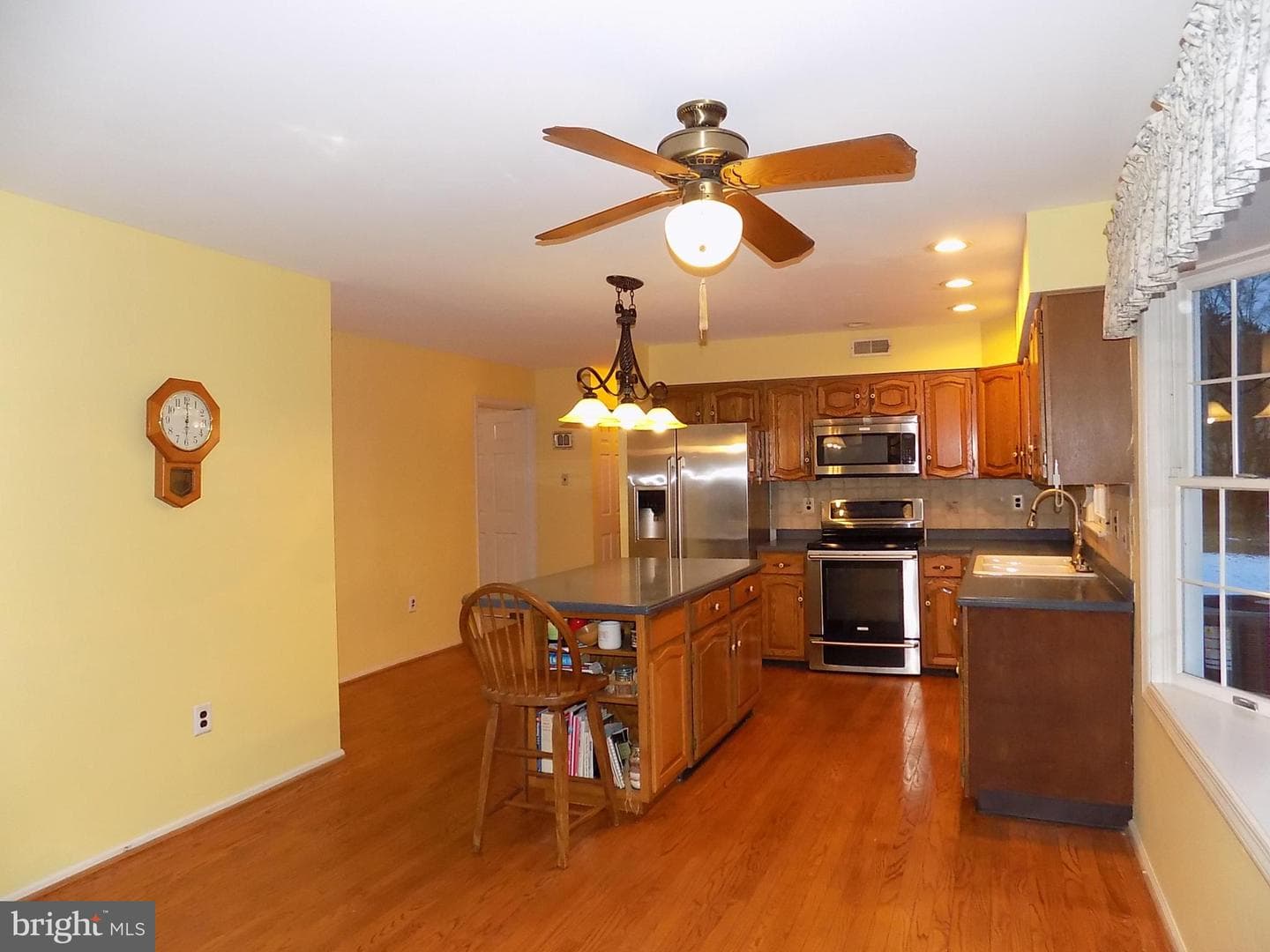 1371 Heller Drive photo 11