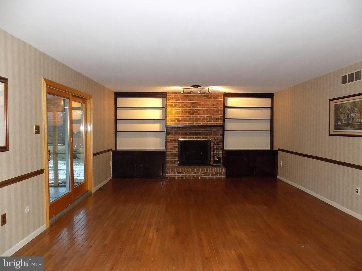 1371 Heller Drive photo 12