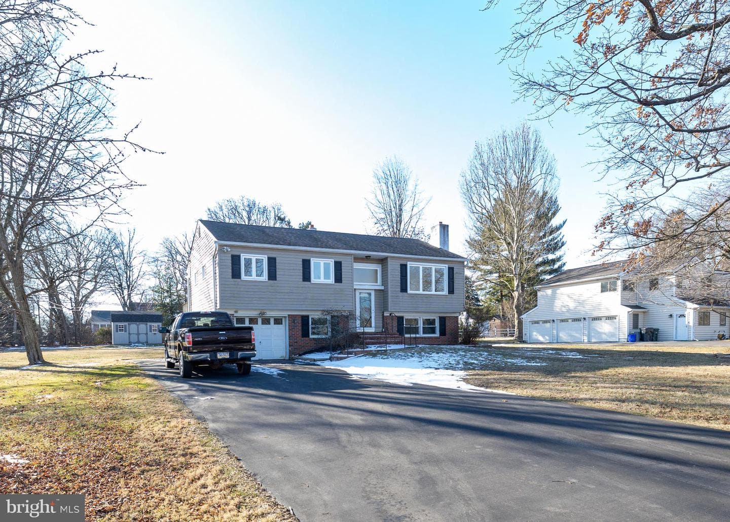 158 Meadow Lane photo 2