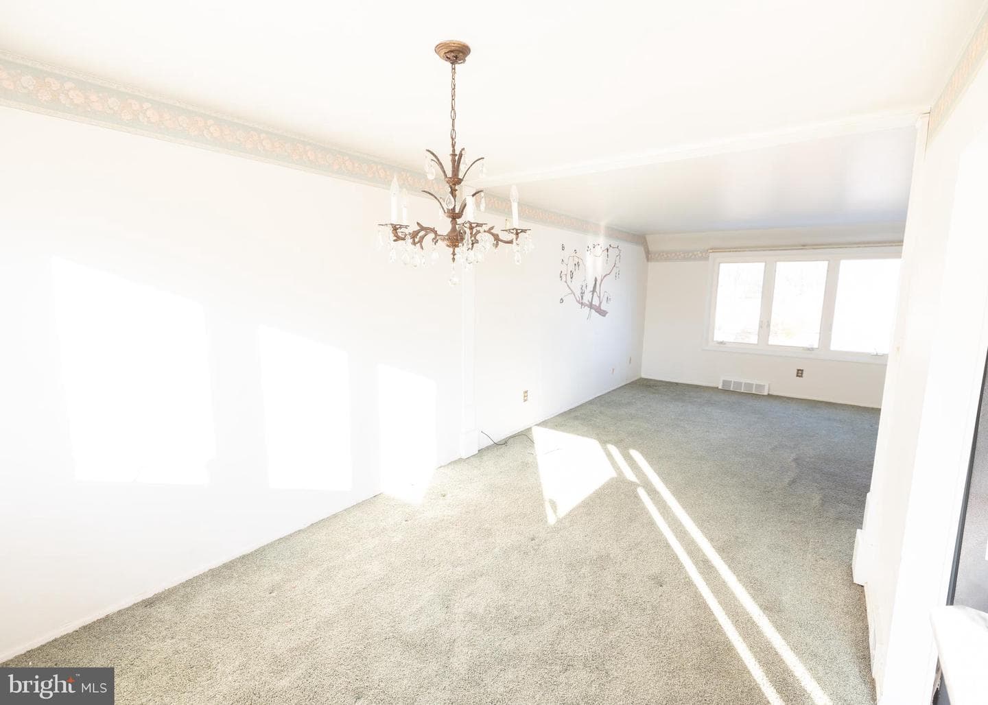 158 Meadow Lane photo 9