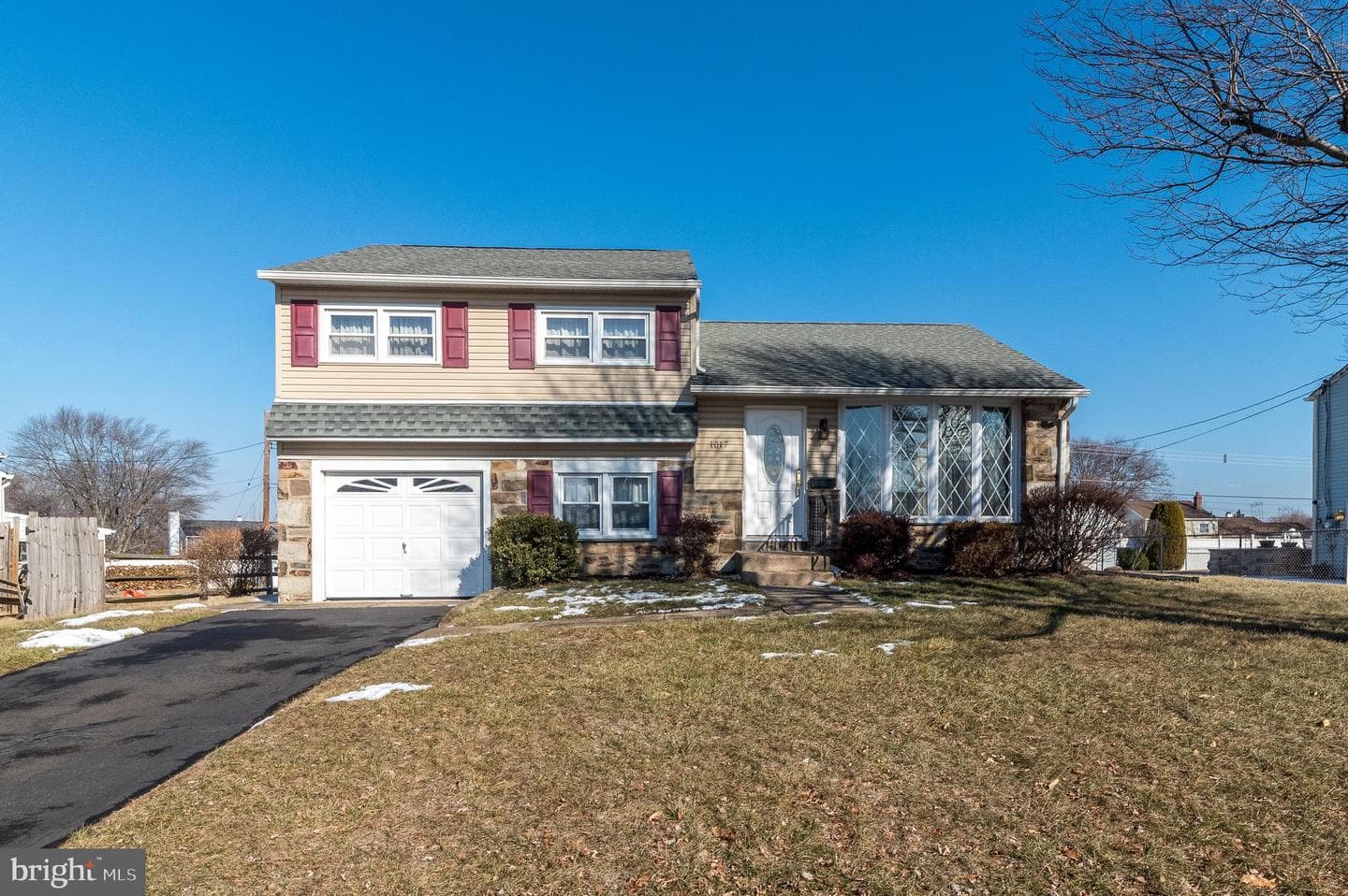 1017 Birch Road photo 1